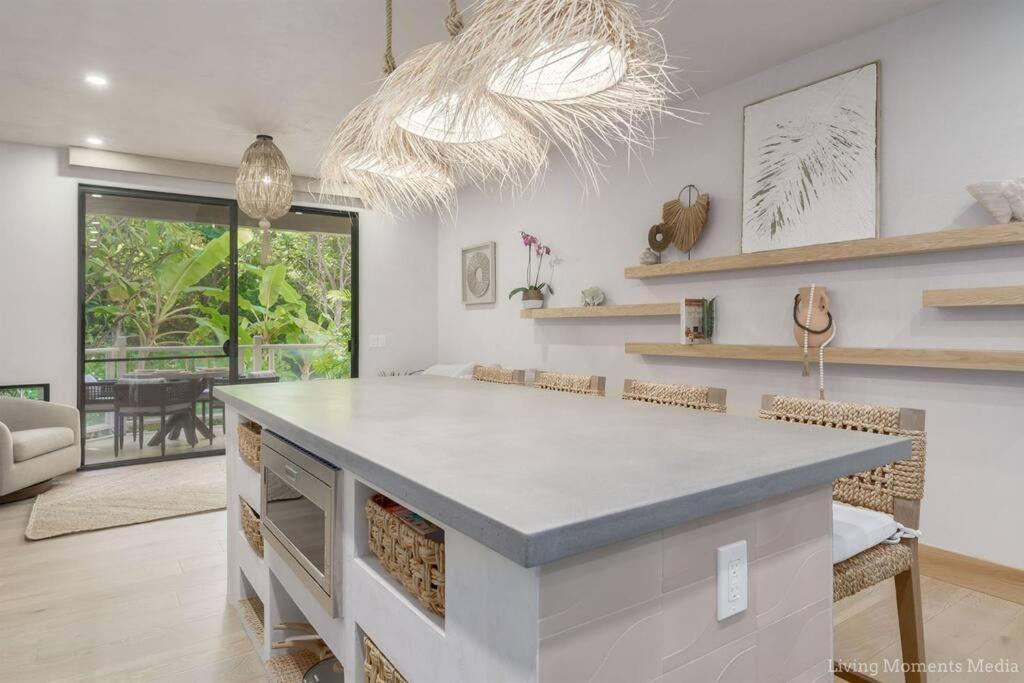 Aloha Moon - A Chic And Dreamy Modern Tropical Hideaway! Apartment Wailea  Exterior photo