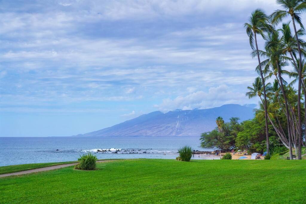 Aloha Moon - A Chic And Dreamy Modern Tropical Hideaway! Apartment Wailea  Exterior photo