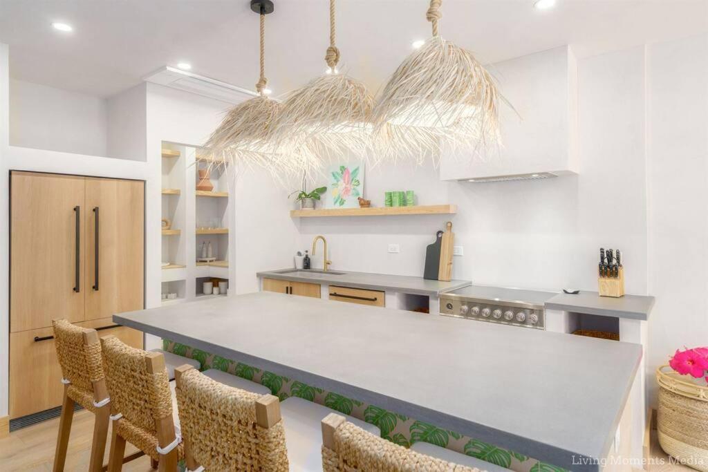 Aloha Moon - A Chic And Dreamy Modern Tropical Hideaway! Apartment Wailea  Exterior photo